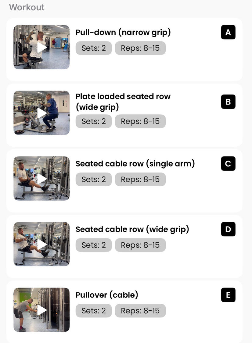 Obejrzyj filmy instruktażowe, dzięki którym masz pewność, że każde powtórzenie wykonujesz poprawnie i bezpiecznie.